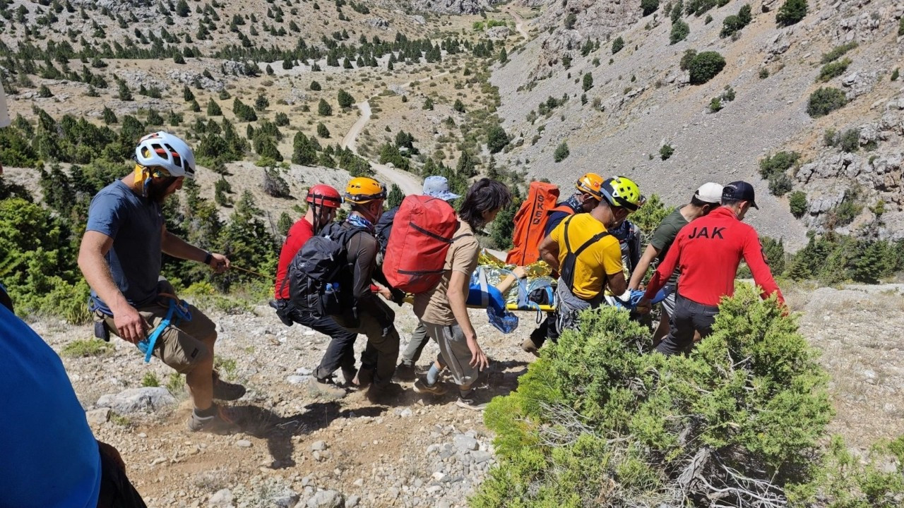 Niğde'de tırmanış sırasında düşen dağcı öldü