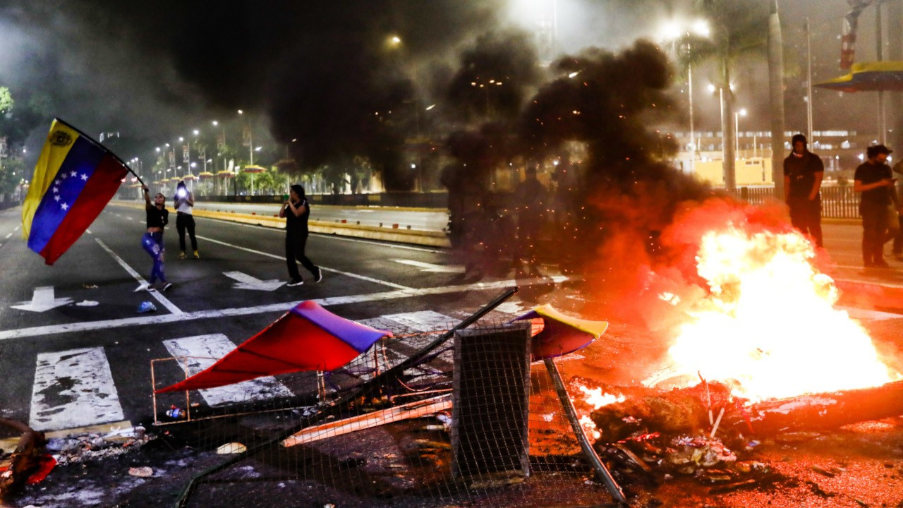 Venezuela'da seçim protestoları sürüyor: 6 ölü 84 yaralı