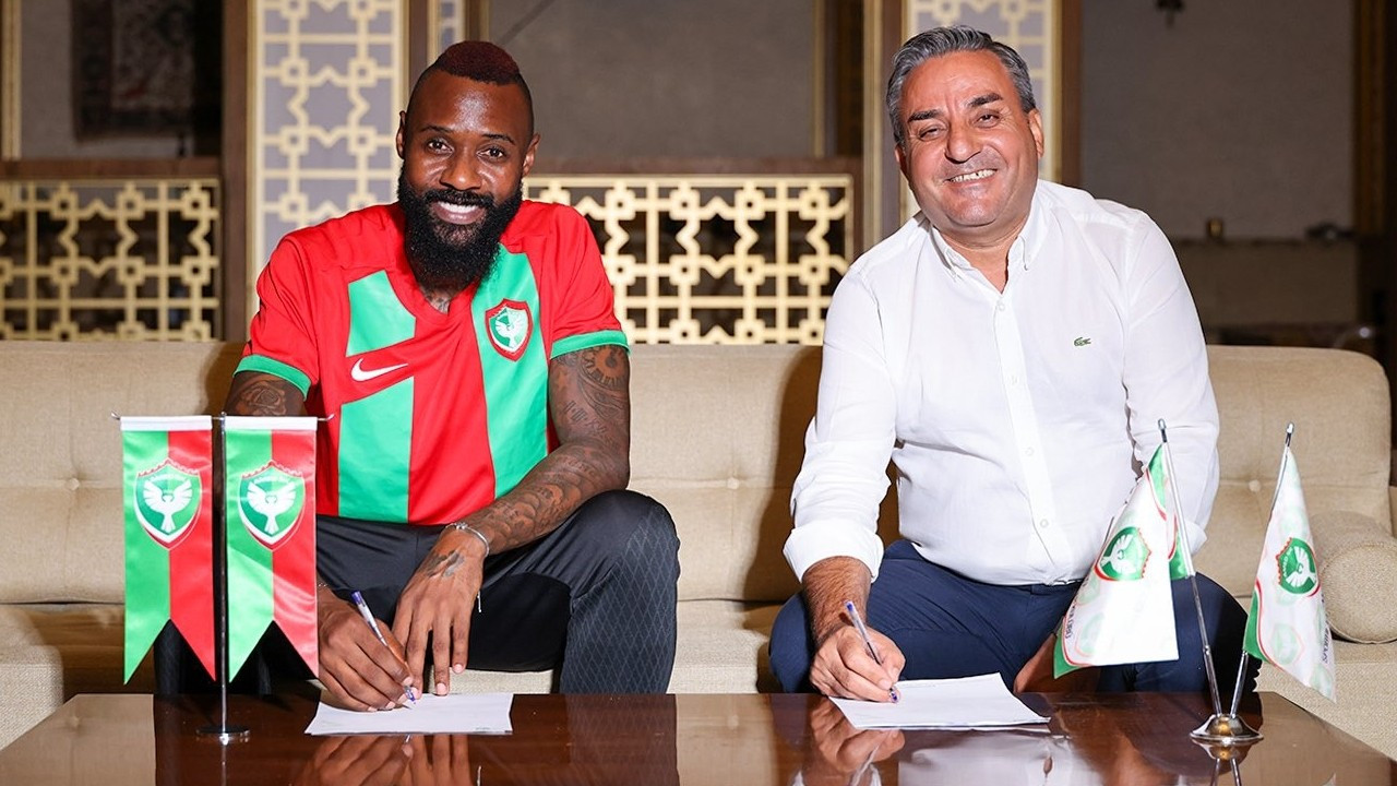 Amedspor'a imza attı, Kürtçe mesaj verdi