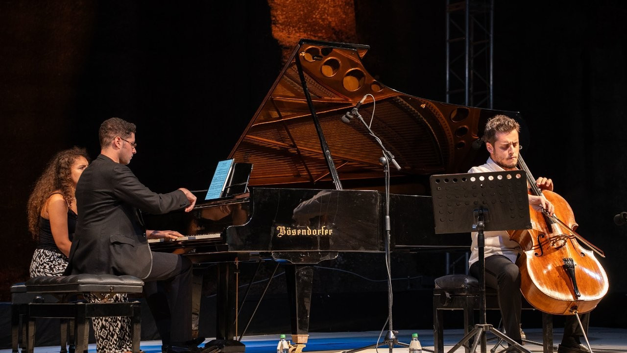 Poyraz Baltacıgil ve Cem Esen 21. Gümüşlük Müzik Festivali'nde sahnede