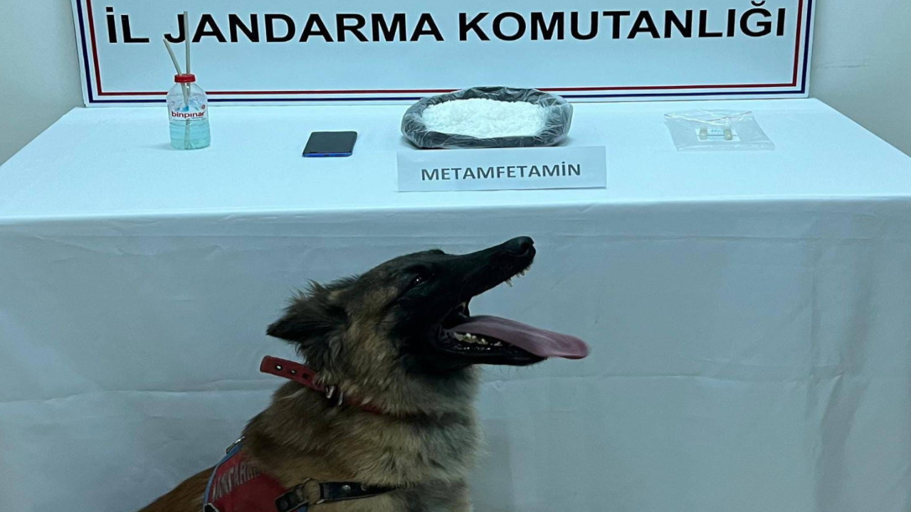 Bitlis'te durdurulan araçtan 1 kilo 150 gram uyuşturucu çıktı