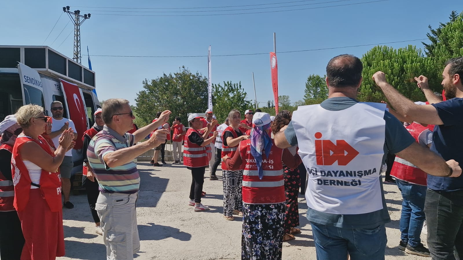 Polonez işçileri: 'Biz aile olduk birbirimizden öğreniyoruz'