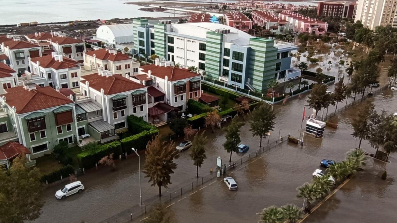 Selde aracı zarar gördü: Devletten tazminat kazandı