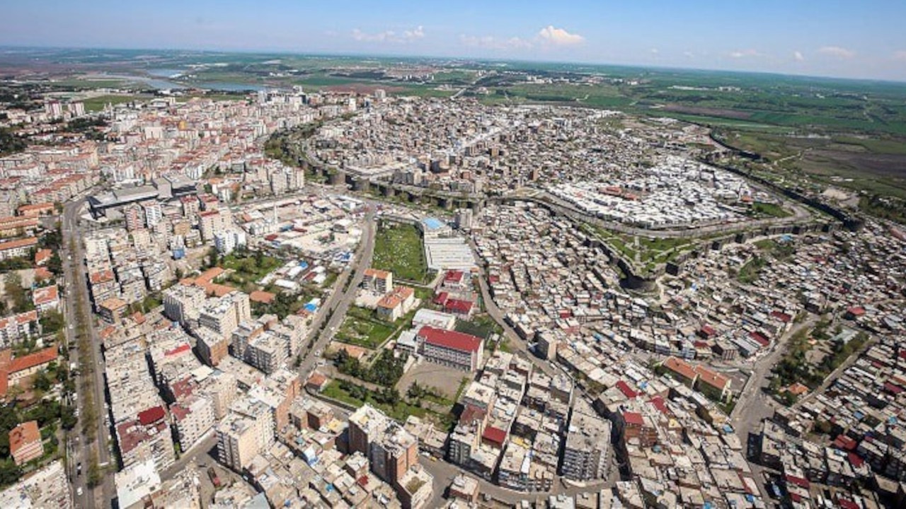 Diyarbakır Bağcılar Mahallesi dörde bölünüyor: Kemal Kurkut, Azadî...