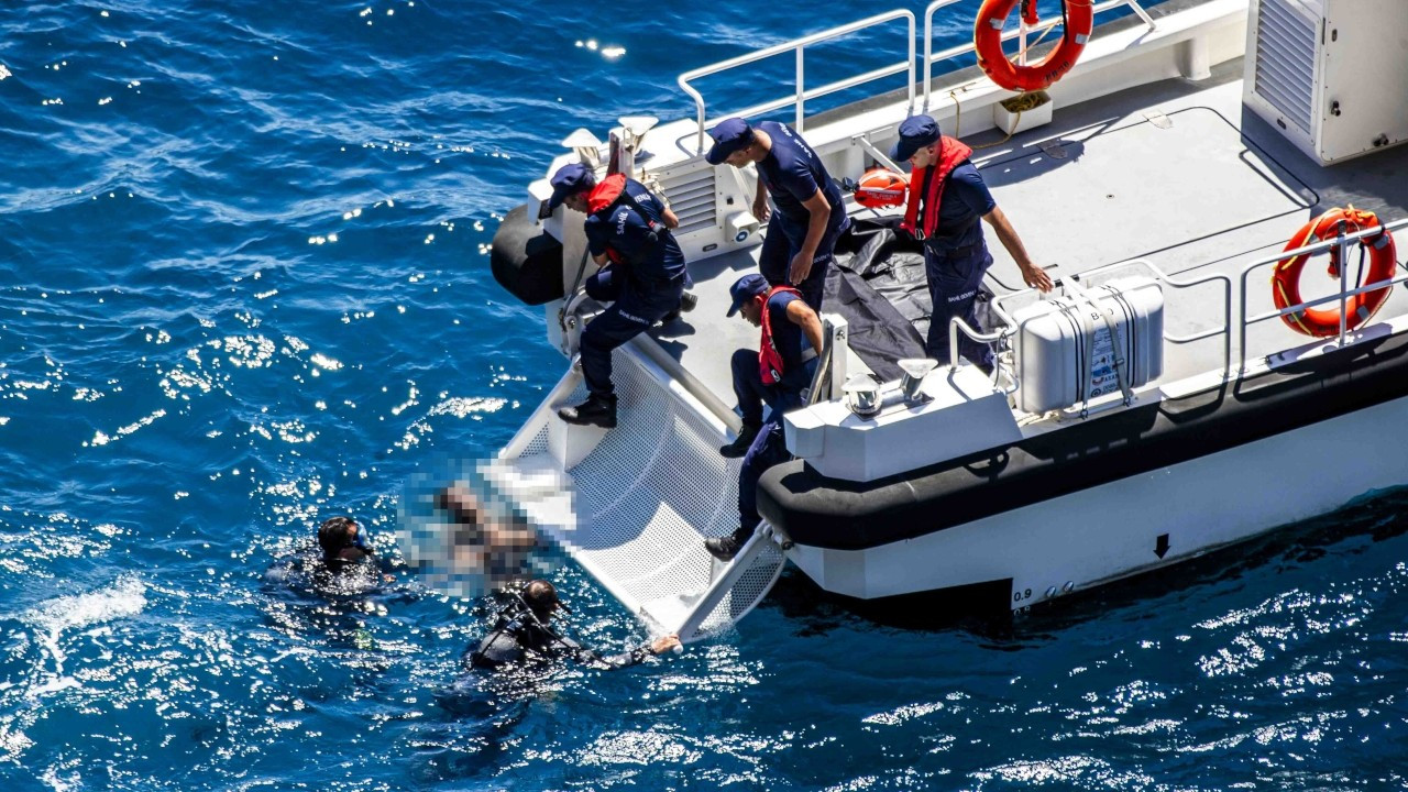 Antalya'da amatör dalgıçlar suyun altında ceset buldu