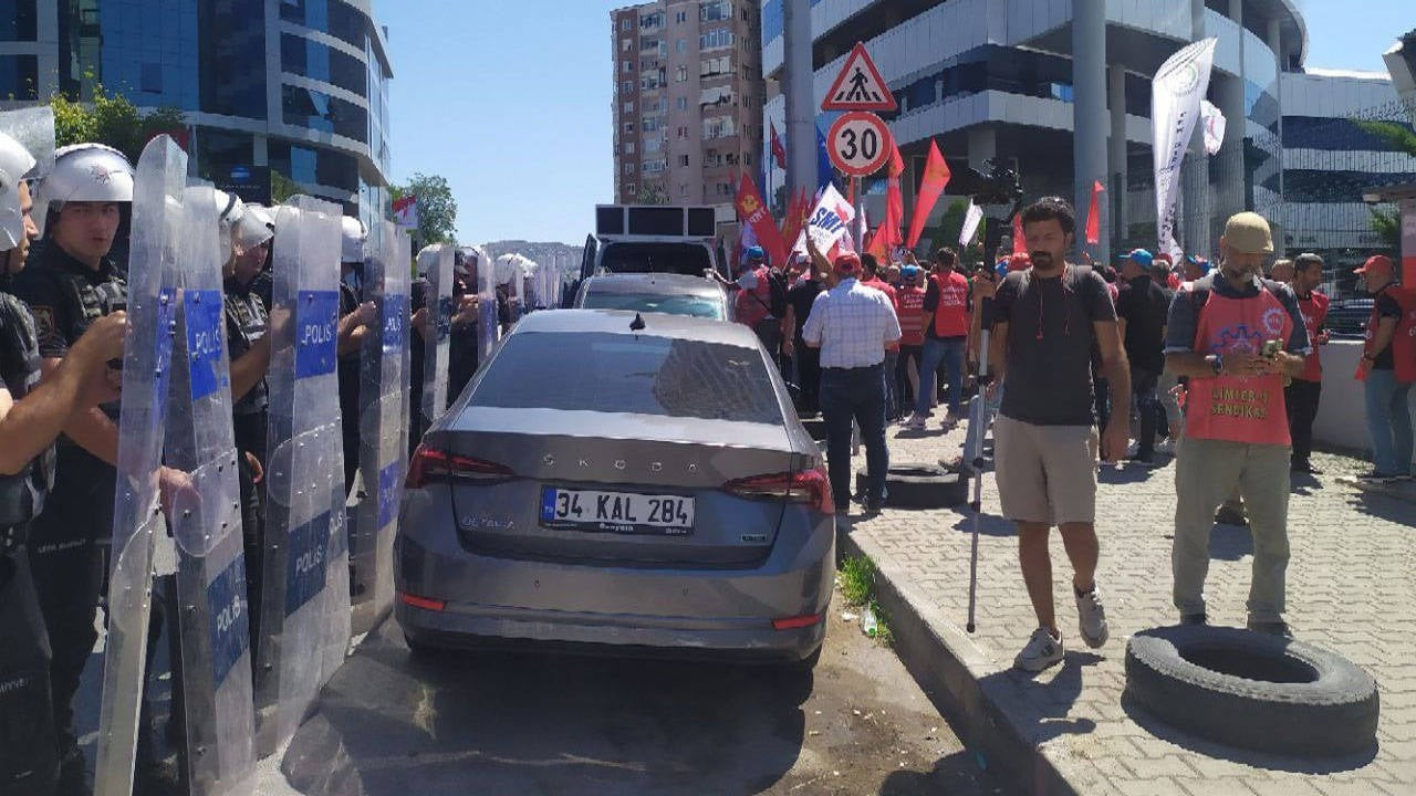 İşten atılan Polonez işçilerinin eylemine polis saldırısı