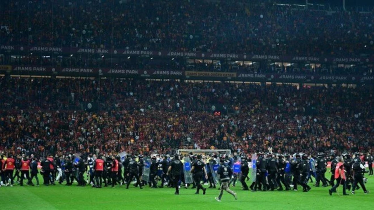 Galatasaray maçı iddianamesi: İki Fenerbahçeli futbolcuya hapis cezası istendi