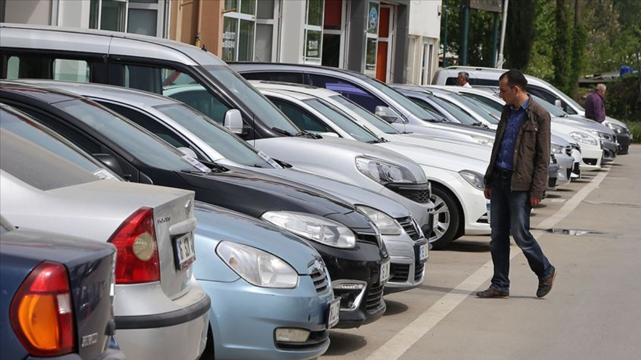 İkinci elde düşüş sürüyor: En çok satışa çıkan otomobiller belli oldu