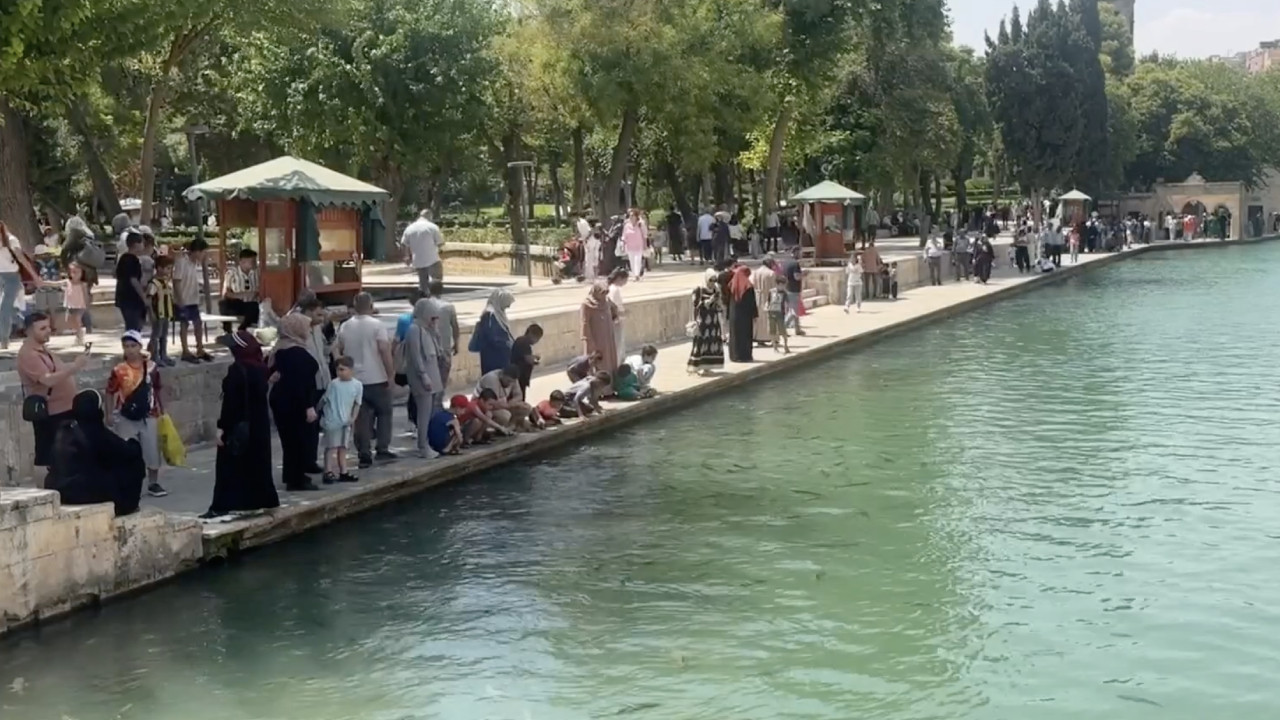 Urfa'da sıcak hava etkisini gösteriyor