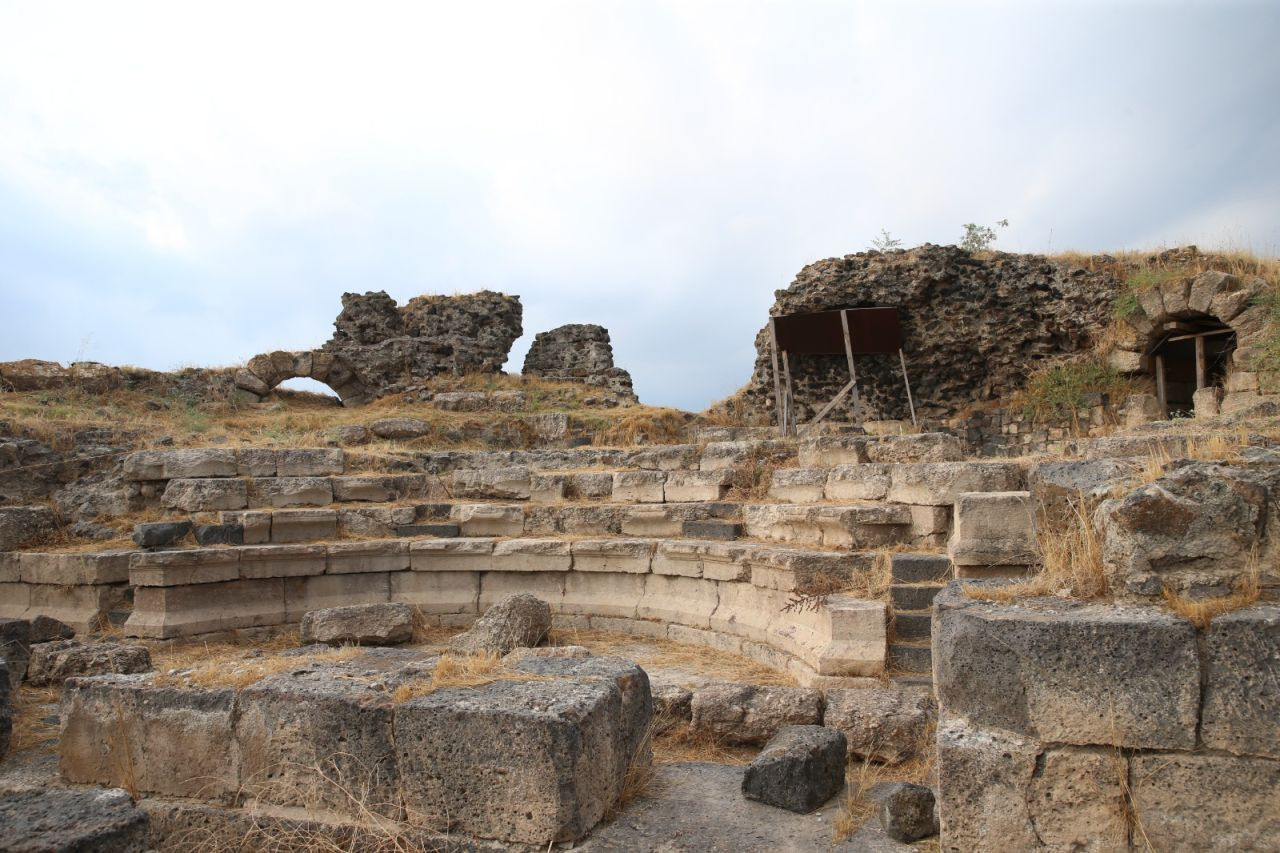 Epiphaneia Antik Kenti'ndeki meclis binası restore ediliyor - Sayfa 3