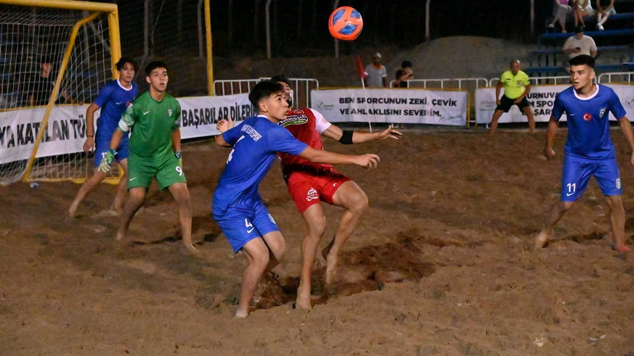 Manavgat'ta Plaj Futbolu 2024 Sezonu başladı