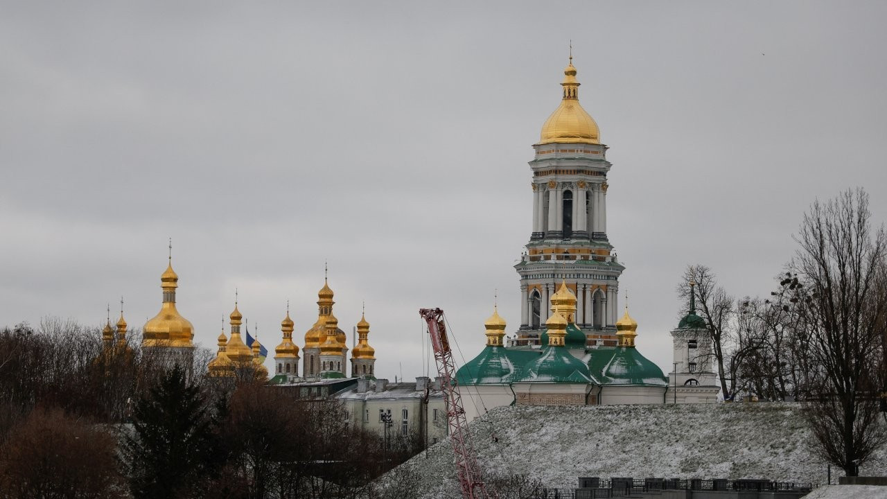 Ukrayna parlamentosu onayladı: Ortodoks Kilisesi'nin faaliyetleri yasaklanacak