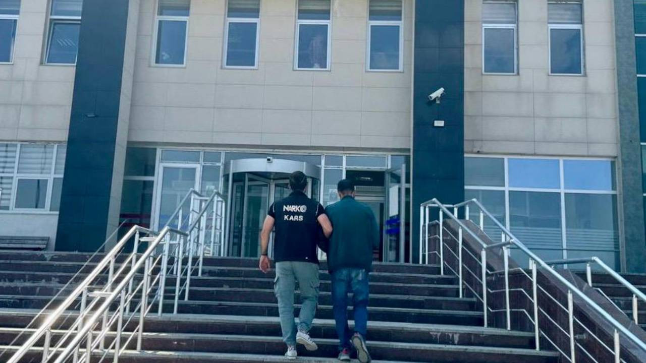 Sokak satıcılarına yönelik uyuşturucu operasyonu: 1 zanlı tutuklandı