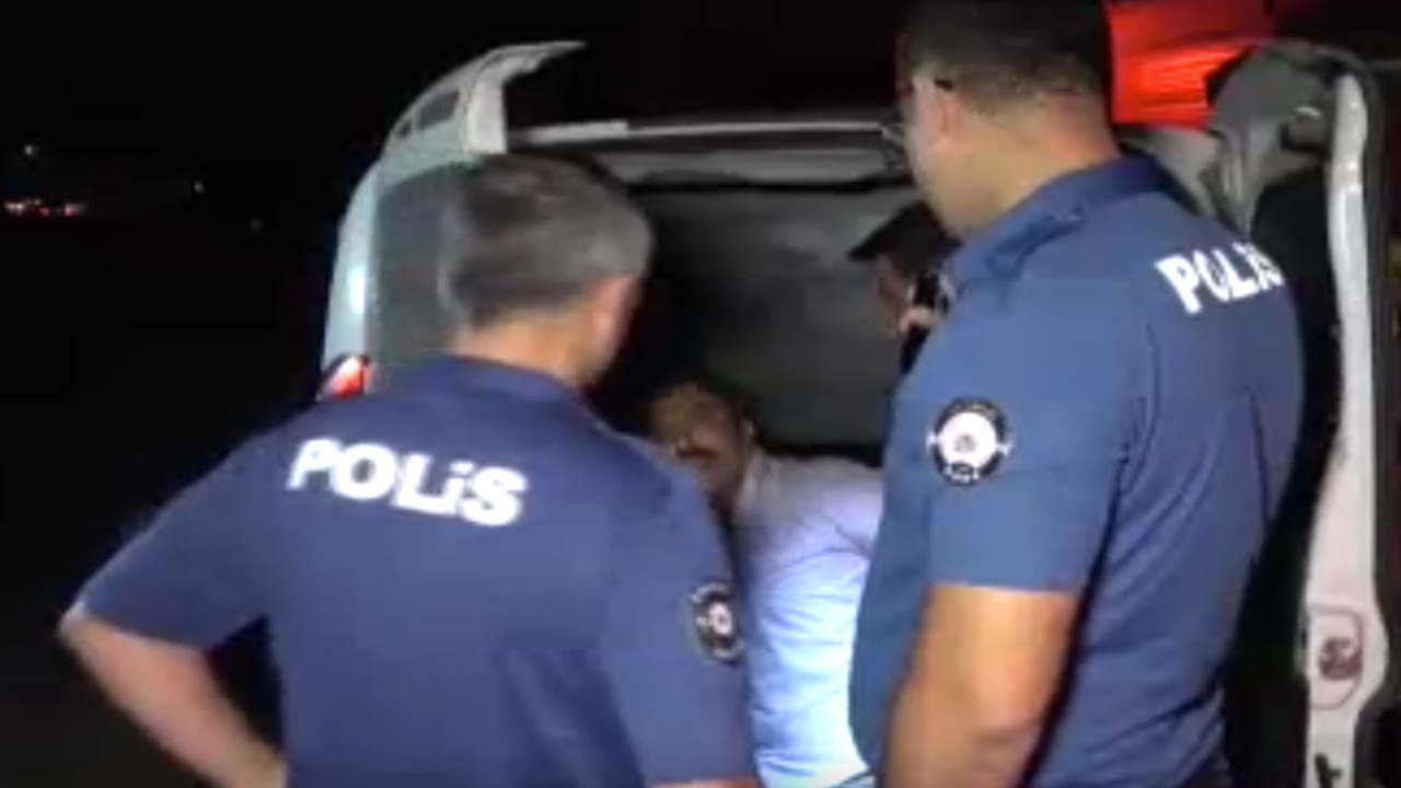 Polisten kaçarken polis aracına çarpıp yakalandı