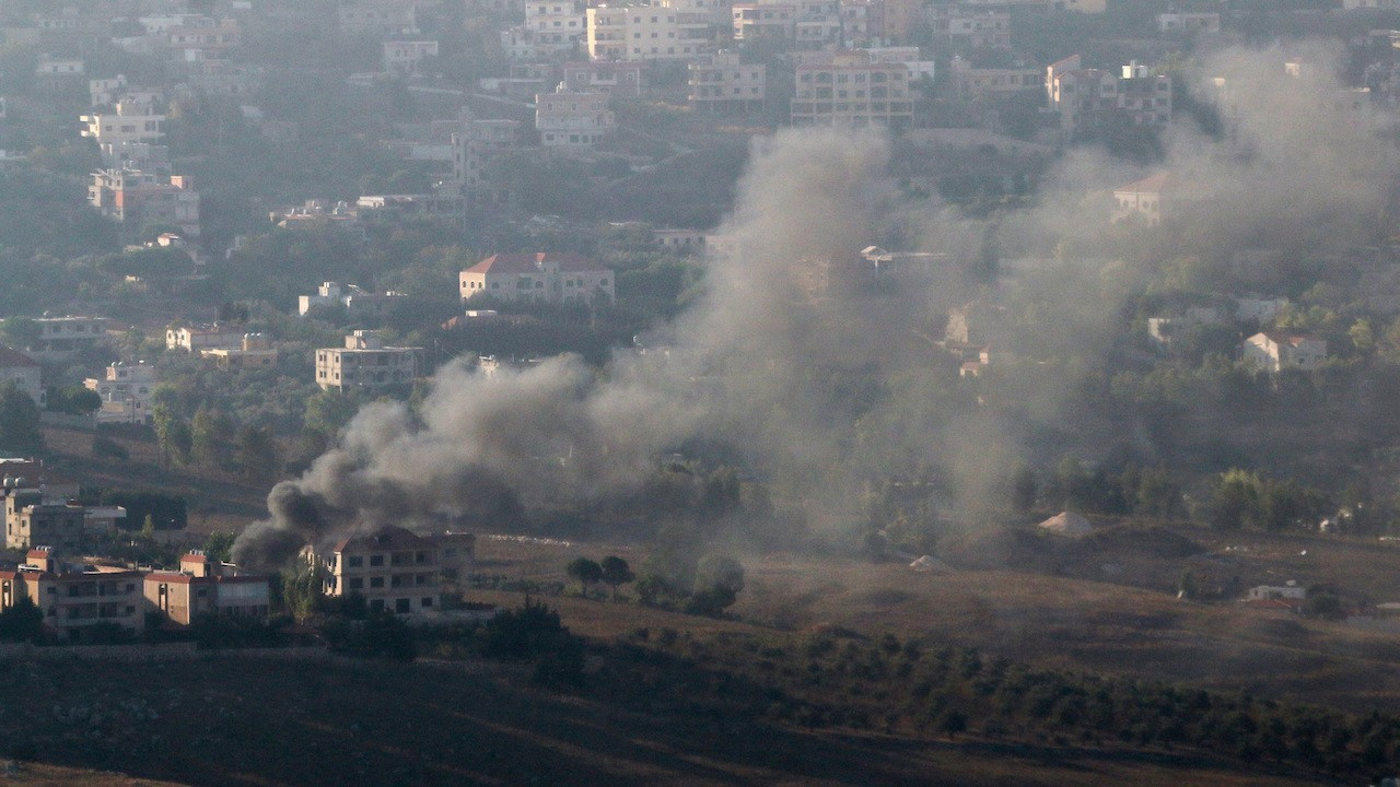 Hizbullah'tan İsrail'e 320 füzeyle 'misilleme': Tel Aviv'de olağanüstü hal ilan edildi