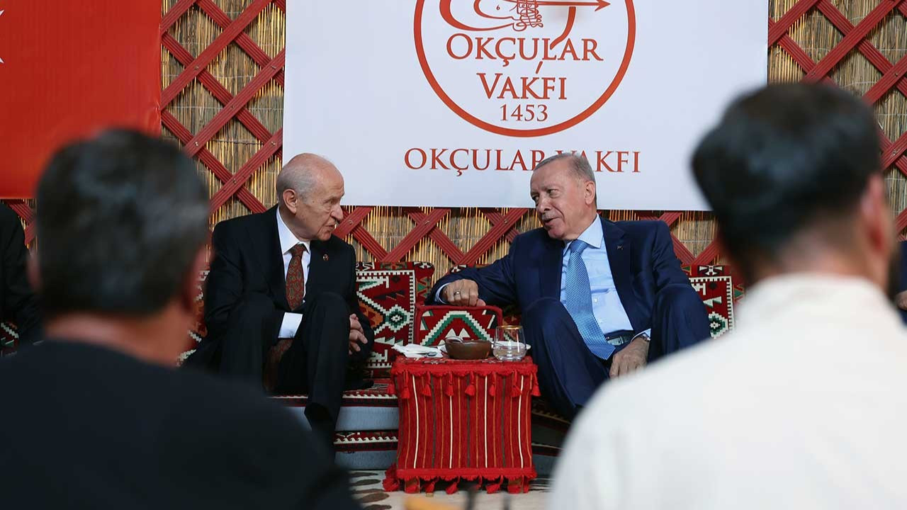 Erdoğan ve Bahçeli Ahlat'ta han çadırında buluştu