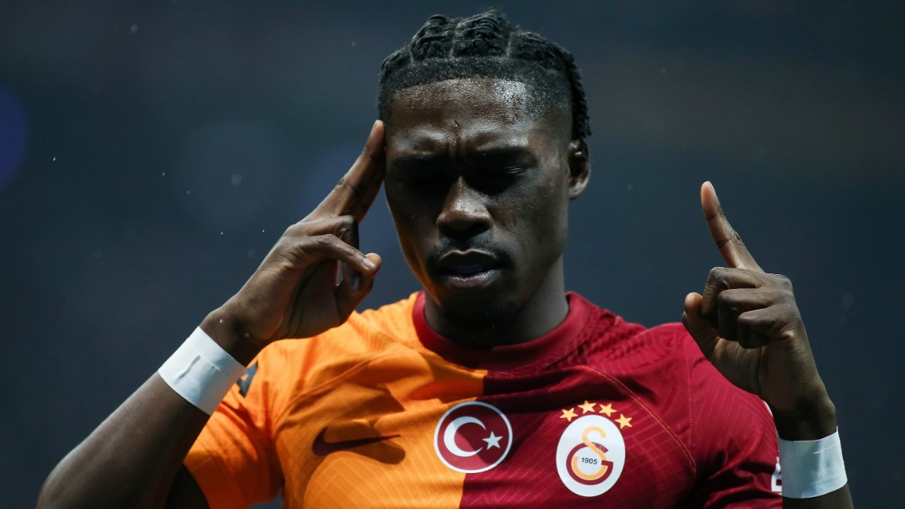 Galatasaray ayrılığı TFF'ye bildirdi