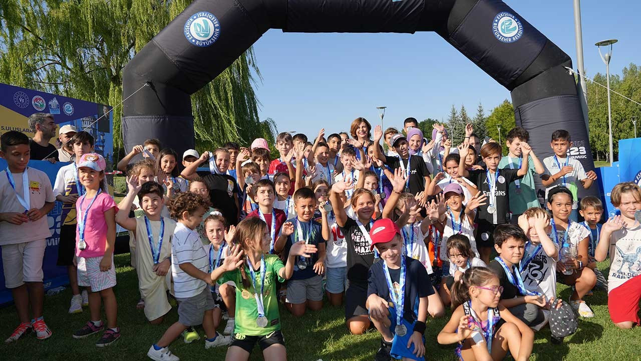 Uluslararası Eskişehir Yarı Maratonu ve Spor Festivali başladı