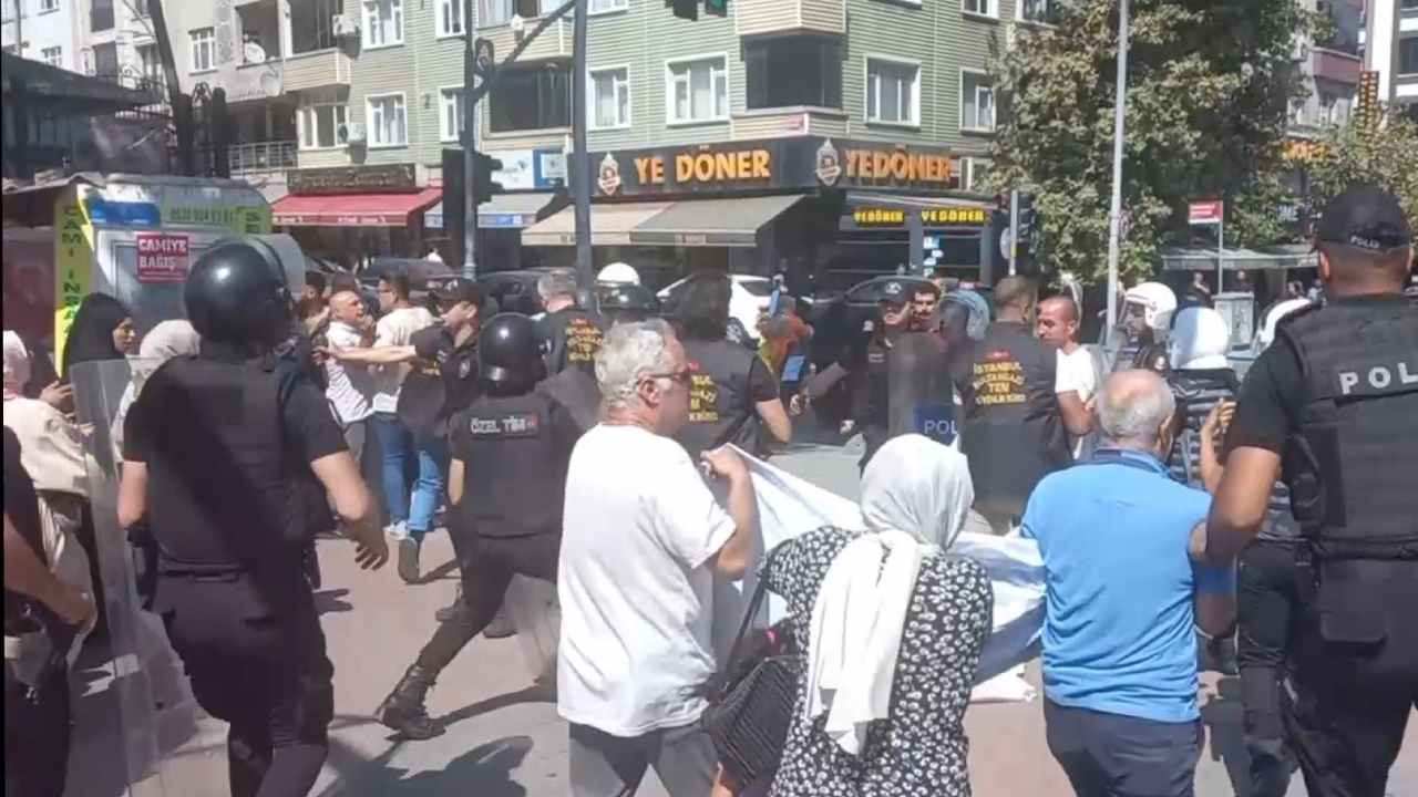 Sultangazi'de taş ocağı protestosu: Polis müdahale edip gözaltına aldı