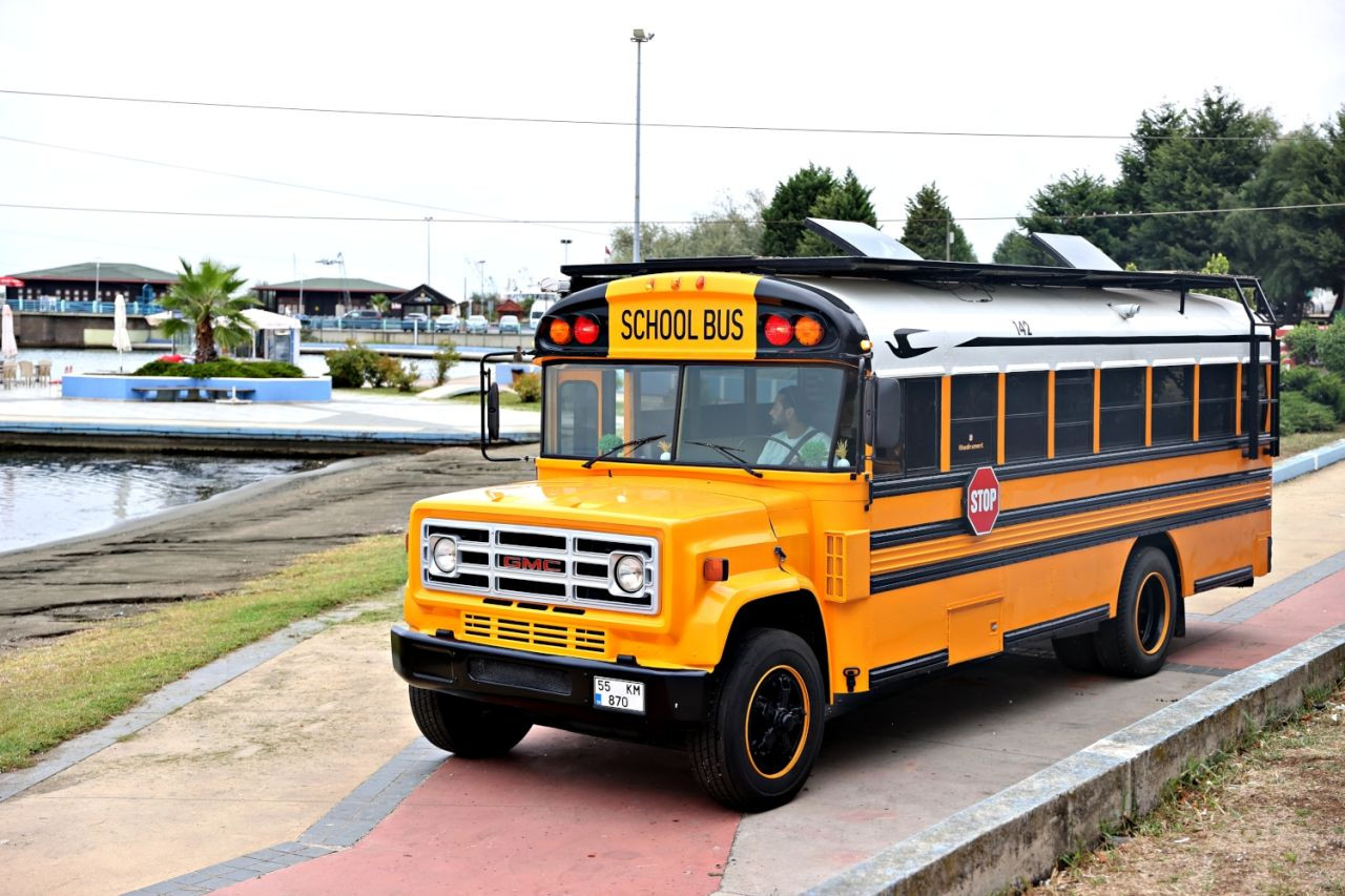 Samsunlu gezgin 'school bus' ile dünyanın çatısına çıktı: Çölü silahlı eskortlarla geçtik - Sayfa 1