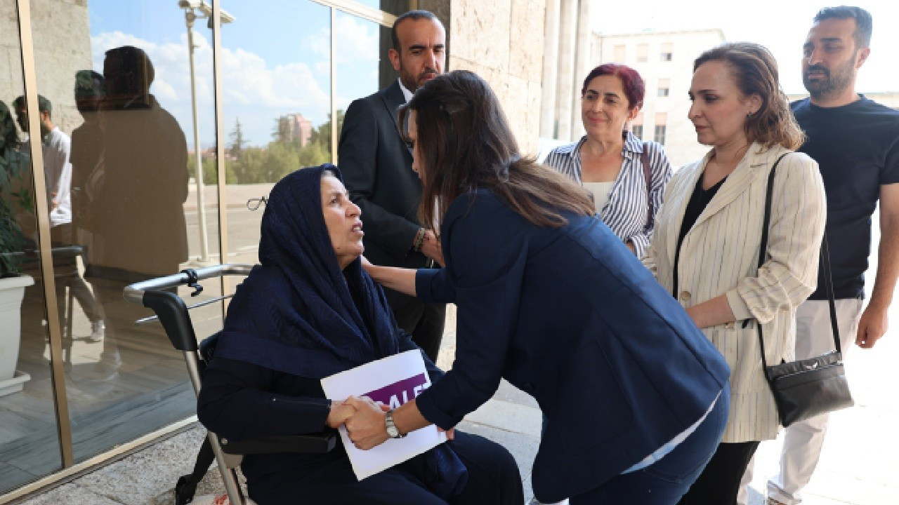 Hatimoğulları'ndan adalet arayışını sürdüren Emine Şenyaşar'a ziyaret