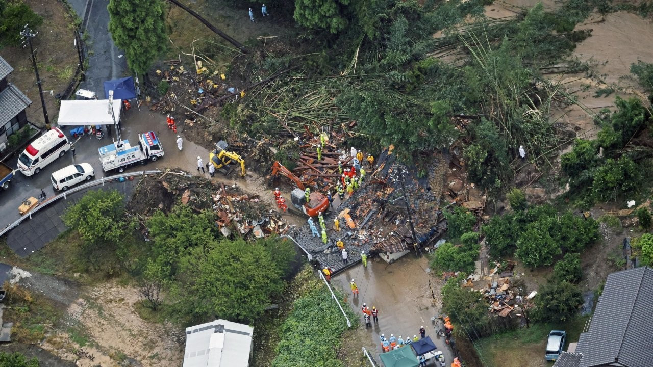 Japonya'da tayfun felaketi: 5.2 milyon kişiye tahliye emri verildi