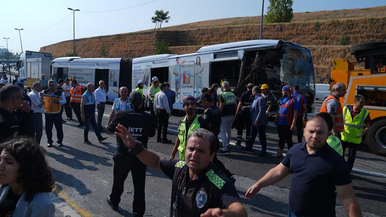 Metrobüs kazasında sürücünün ifadesi ortaya çıktı: Uyarı işareti yoktu