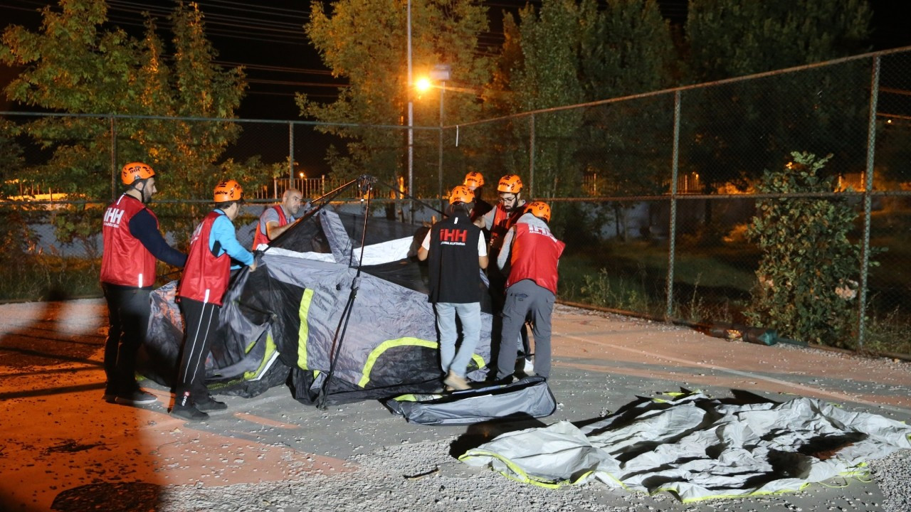 Muş'ta deprem tatbikatı: Arama kurtarma çalışması yapıldı