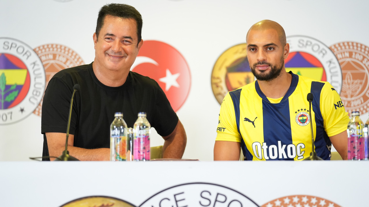 Fenerbahçe, Sofyan Amrabat için imza töreni düzenledi