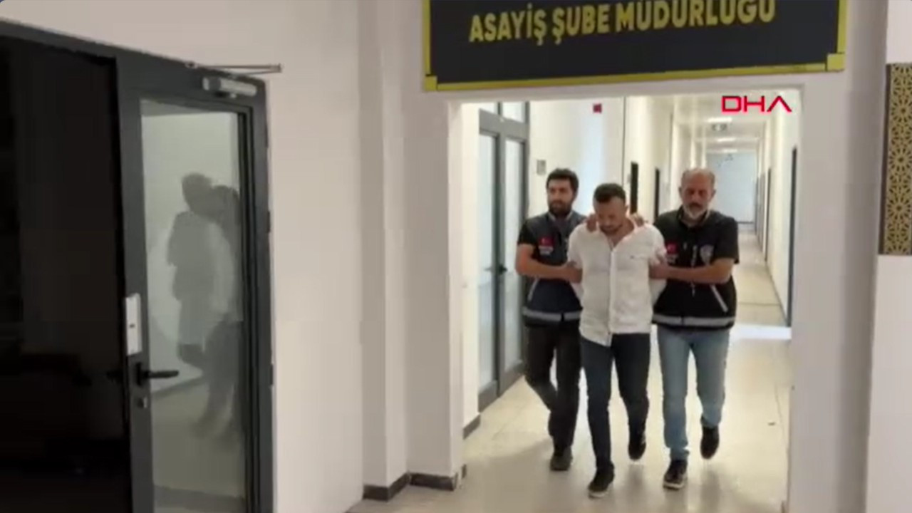 Halk otobüsü şoförüyle tartışan yolcuyu evini basarak katletti