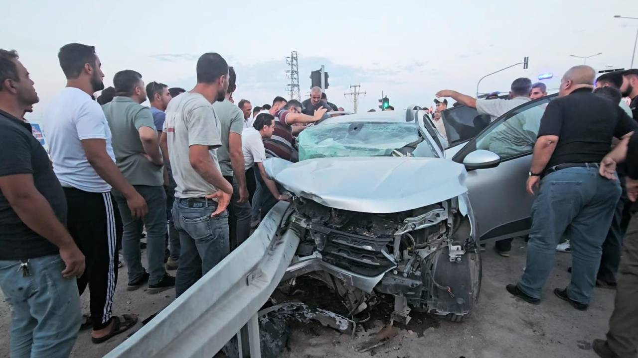 Aksaray'da iki otomobil çarpıştı: 4 kişi yaralandı