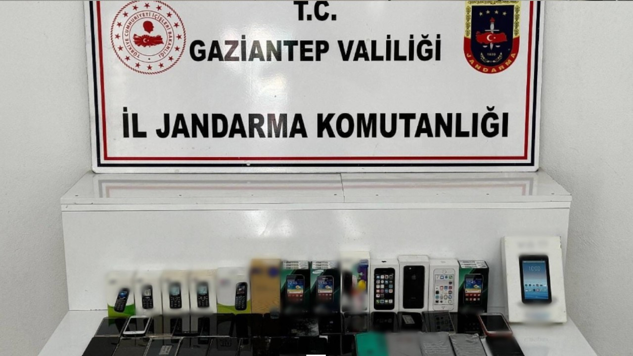 Antep'te kaçakçılık operasyonunda 2 kişi gözaltına alındı