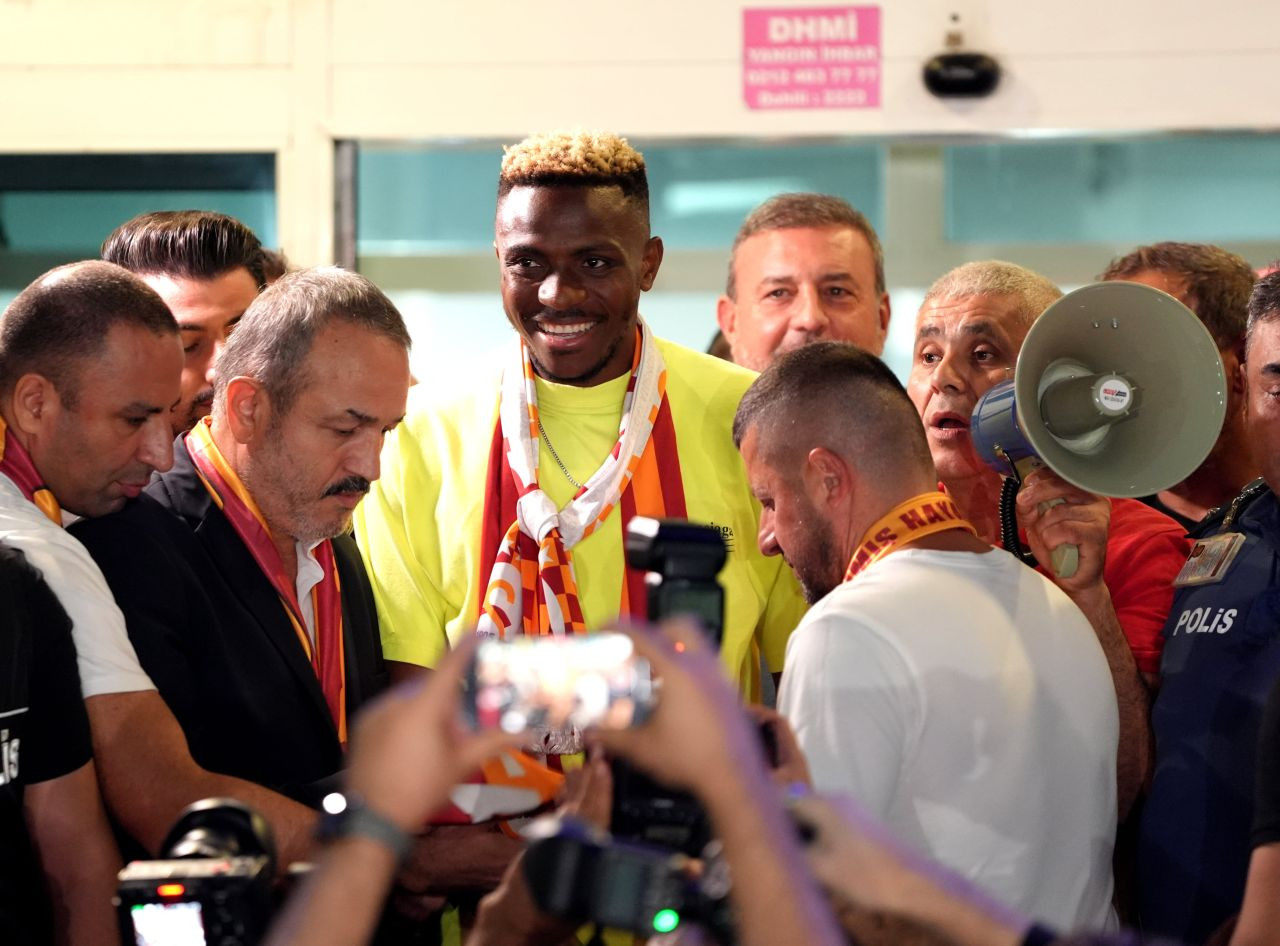 İtalya basını, Victor Osimhen'in Galatasaray'a transferini nasıl değerlendirdi? - Sayfa 1