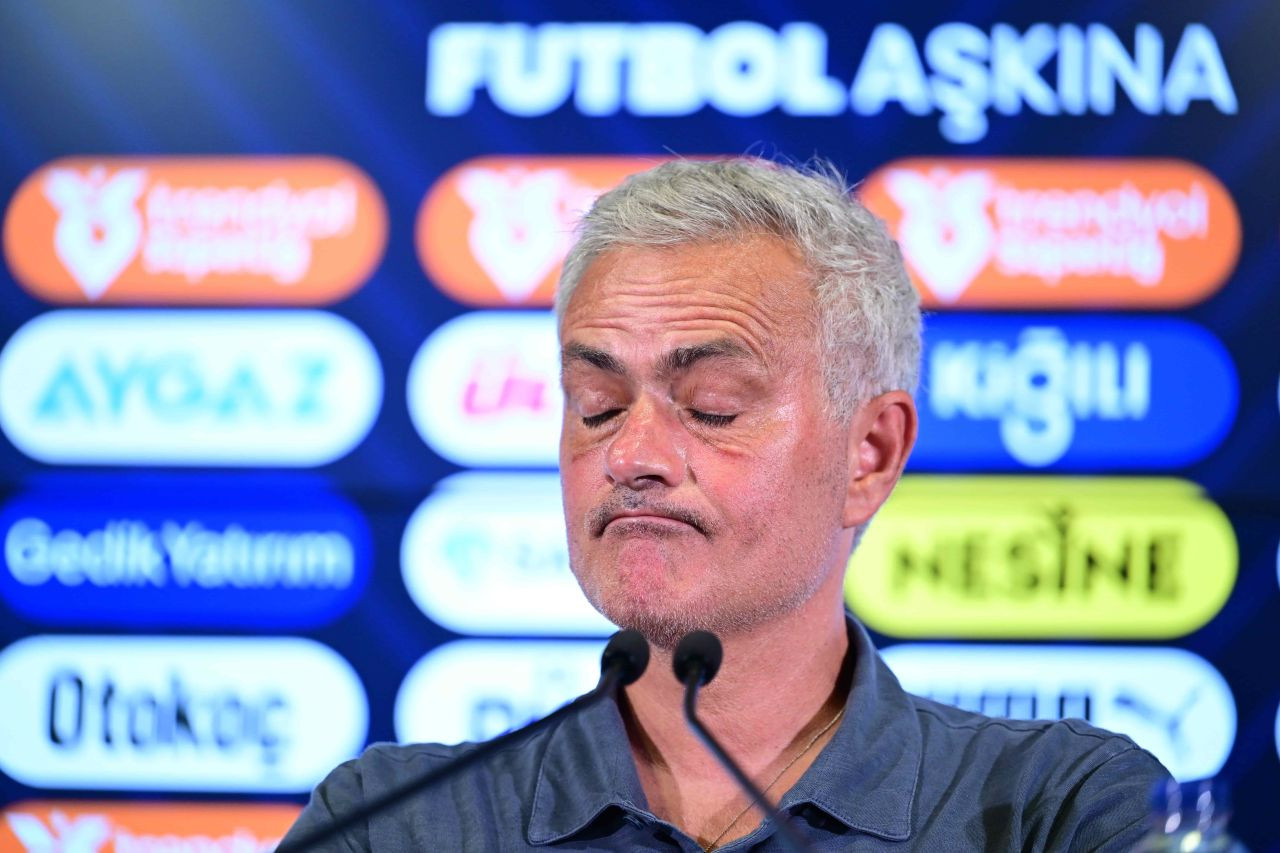 Jose Mourinho'dan kendisine çiçek satmak isteyen çocuğa: 'Param yok' - Sayfa 3