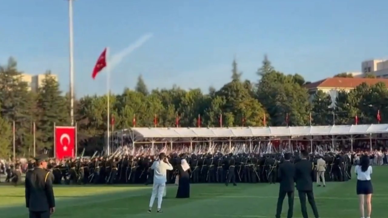 Teğmenlerin yemininden yeni görüntü