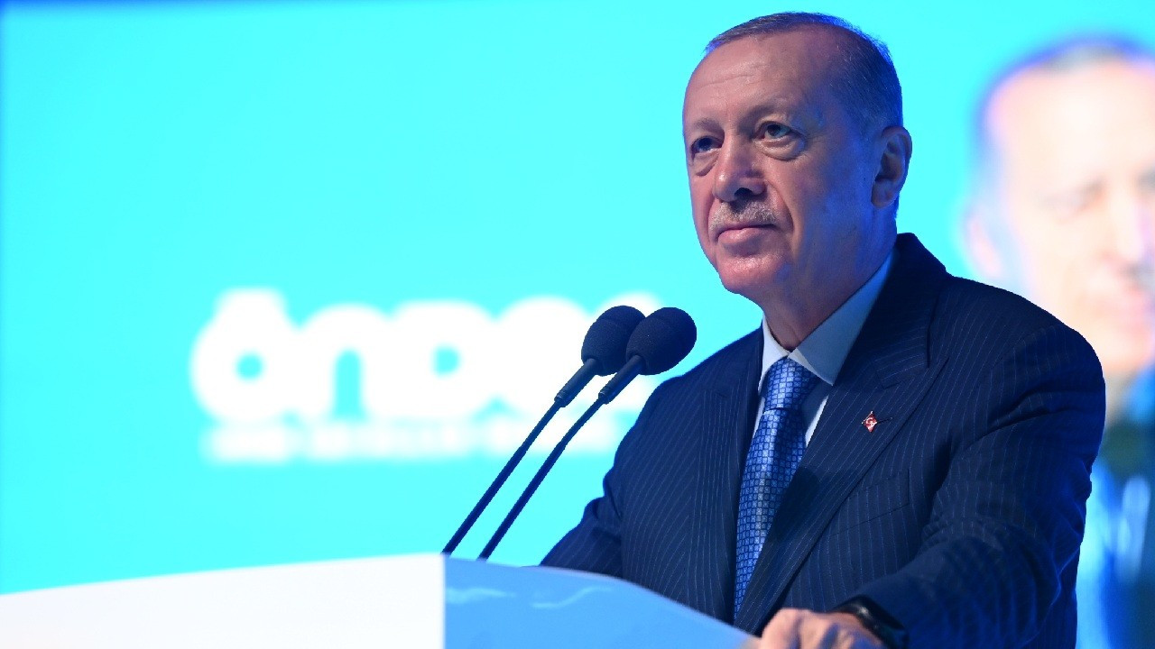 Erdoğan, teğmenleri hedef aldı: İstismarcılar, bu kılıçları kime çekiyorsunuz?