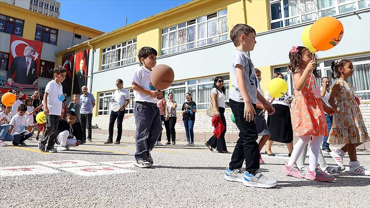 20 milyon öğrenci için ilk ders zili yarın çalacak