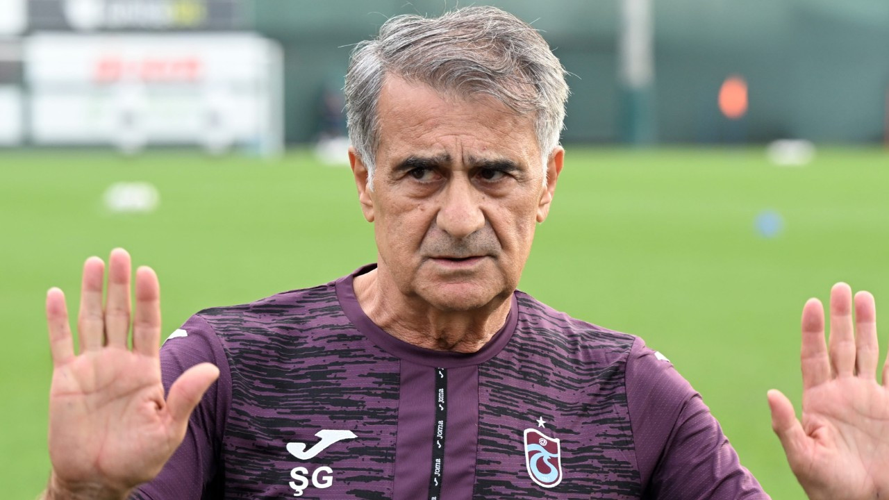 Şenol Güneş'ten imza töreninde Beşiktaş ve Onuachu sözleri