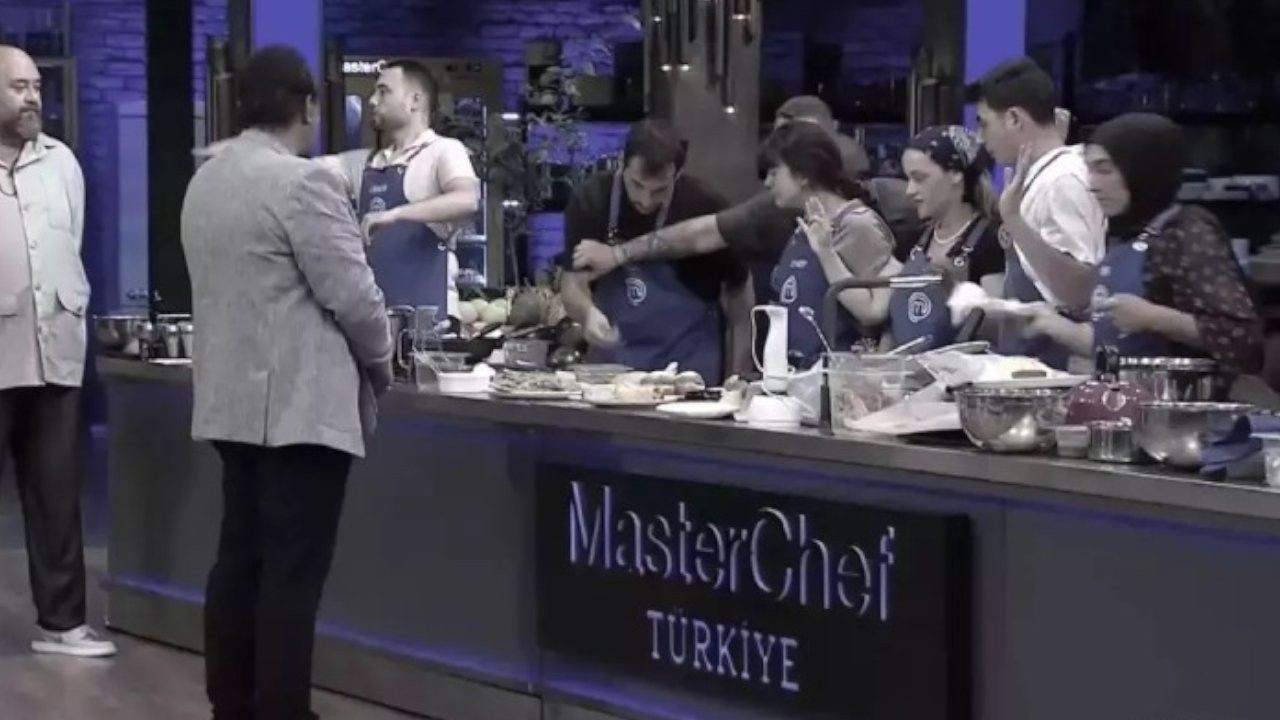 MasterChef'te 'favori isim yarışmaya devam edemeyecek' iddiası: 'Suratı yandı çocuğun' - Sayfa 1