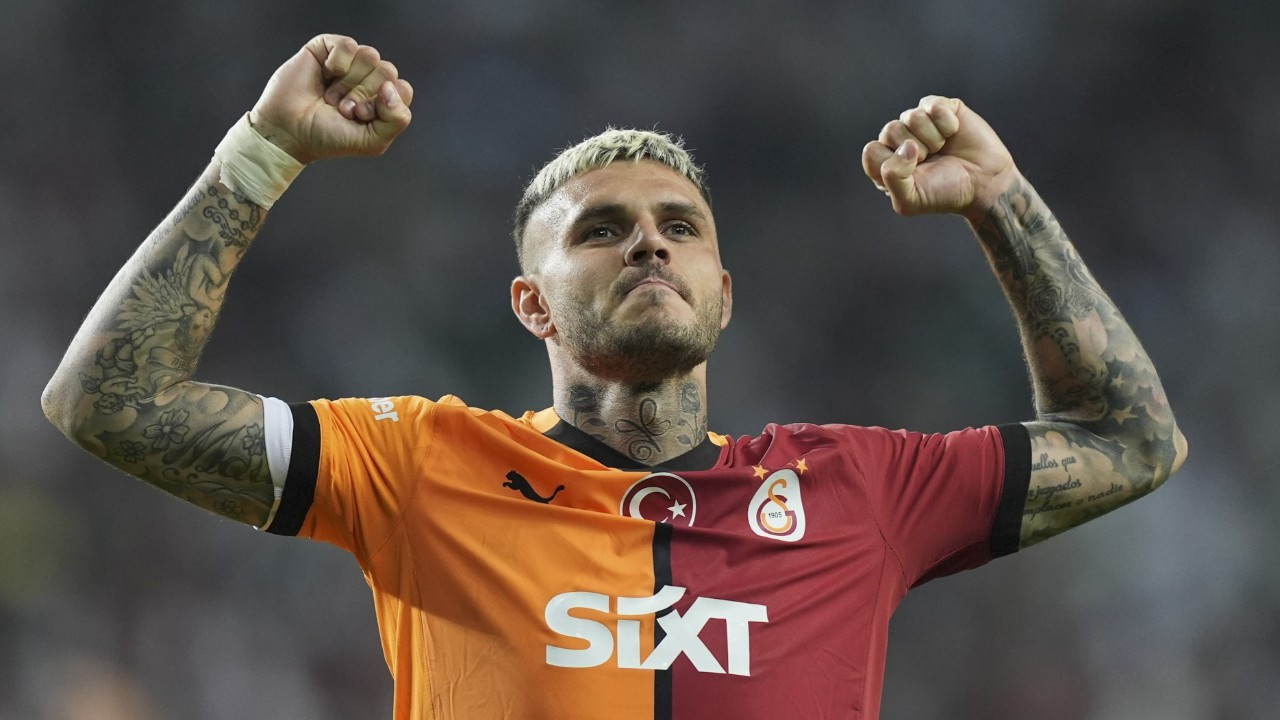 Icardi'den Kadıköy'de soyunma odasında poz ve Mourinho'ya gönderme