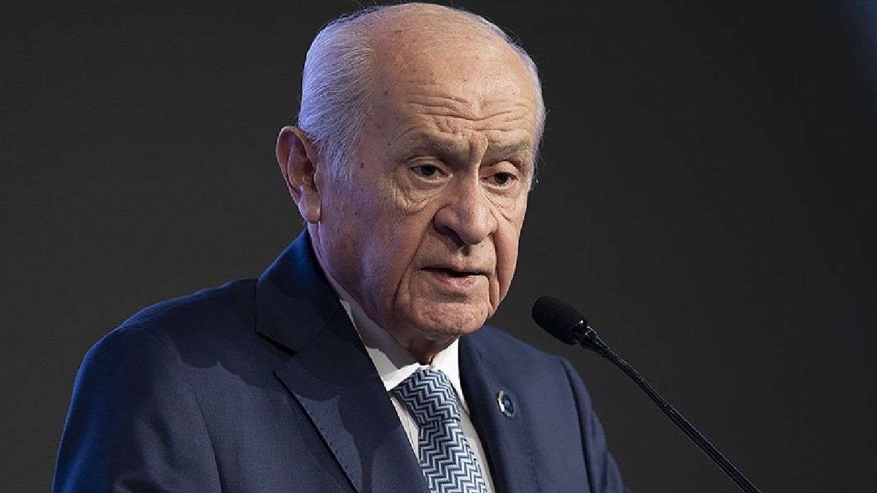 DEM Partili vekillerle tokalaşan Bahçeli: 'Yeni bir döneme giriyoruz'