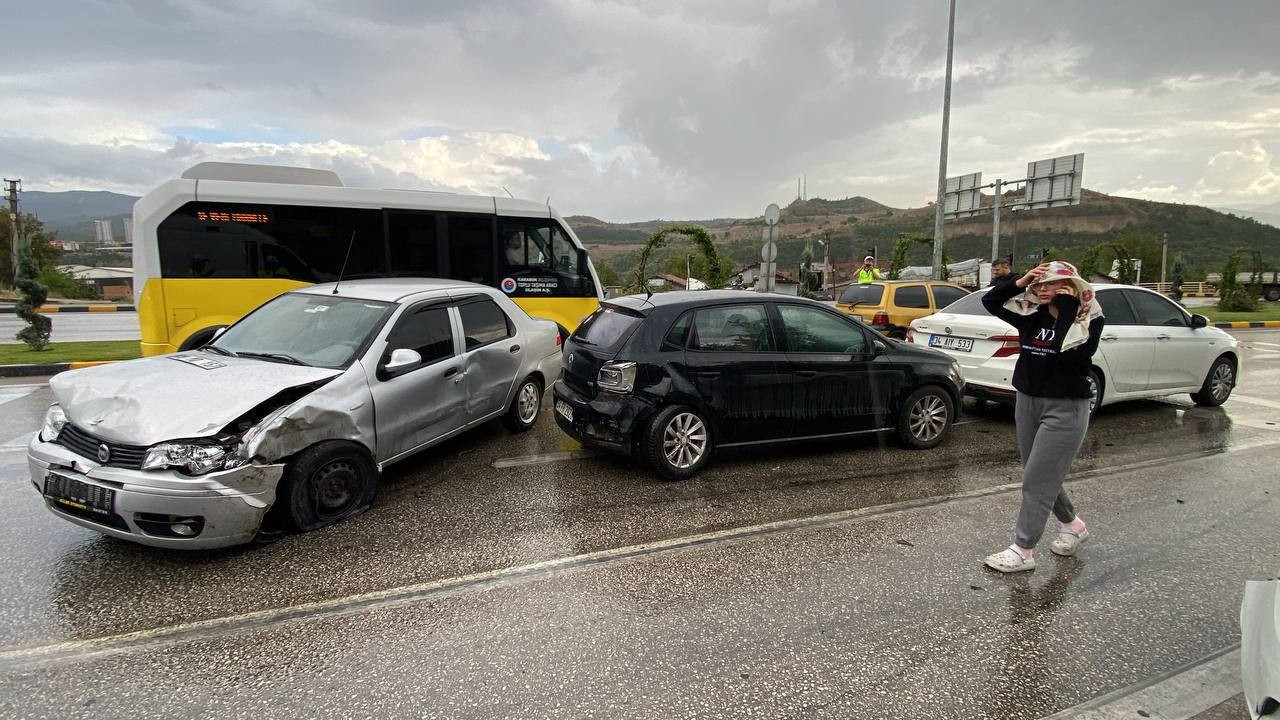 Karabük'te zincirleme trafik kazası