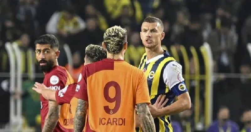 Derbide gözler golcülerde: Dzeko mu Osimhen mi? - Sayfa 1