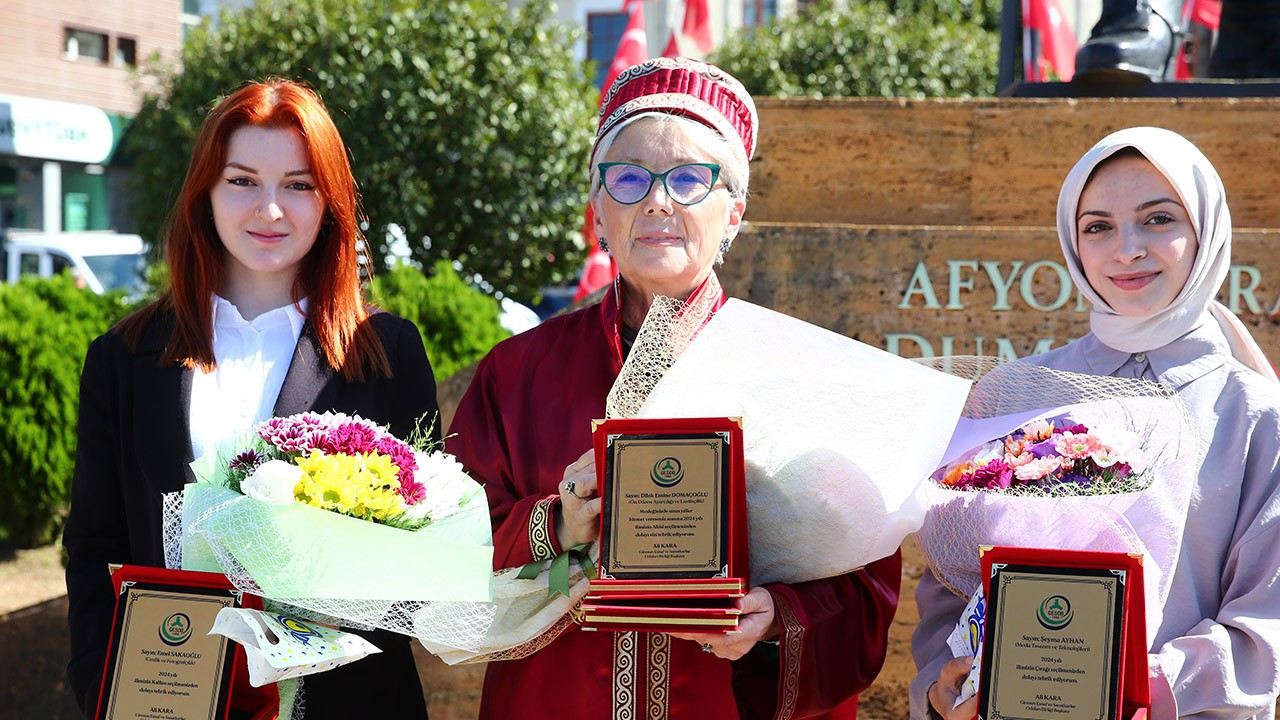 Giresun'da 'Yılın Ahisi' seçilen kadın 40 yıldır sanayide çalışıyor