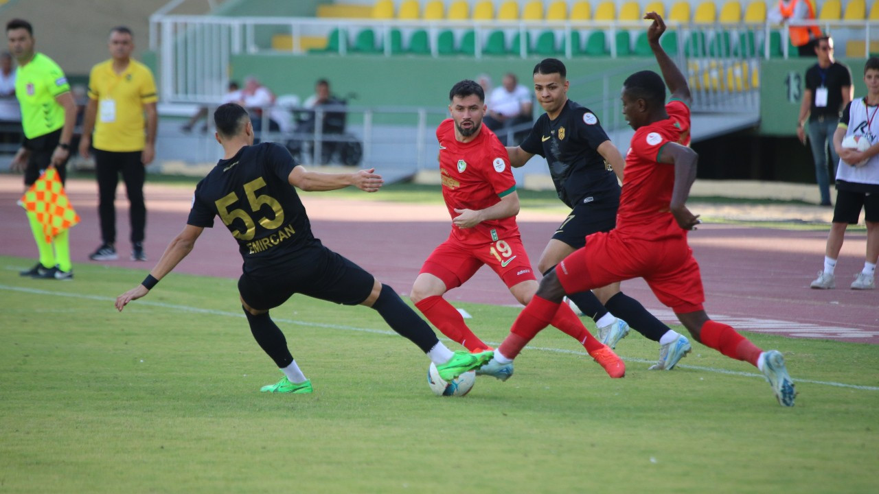 Amedspor Urfa'da 4 golle kazandı