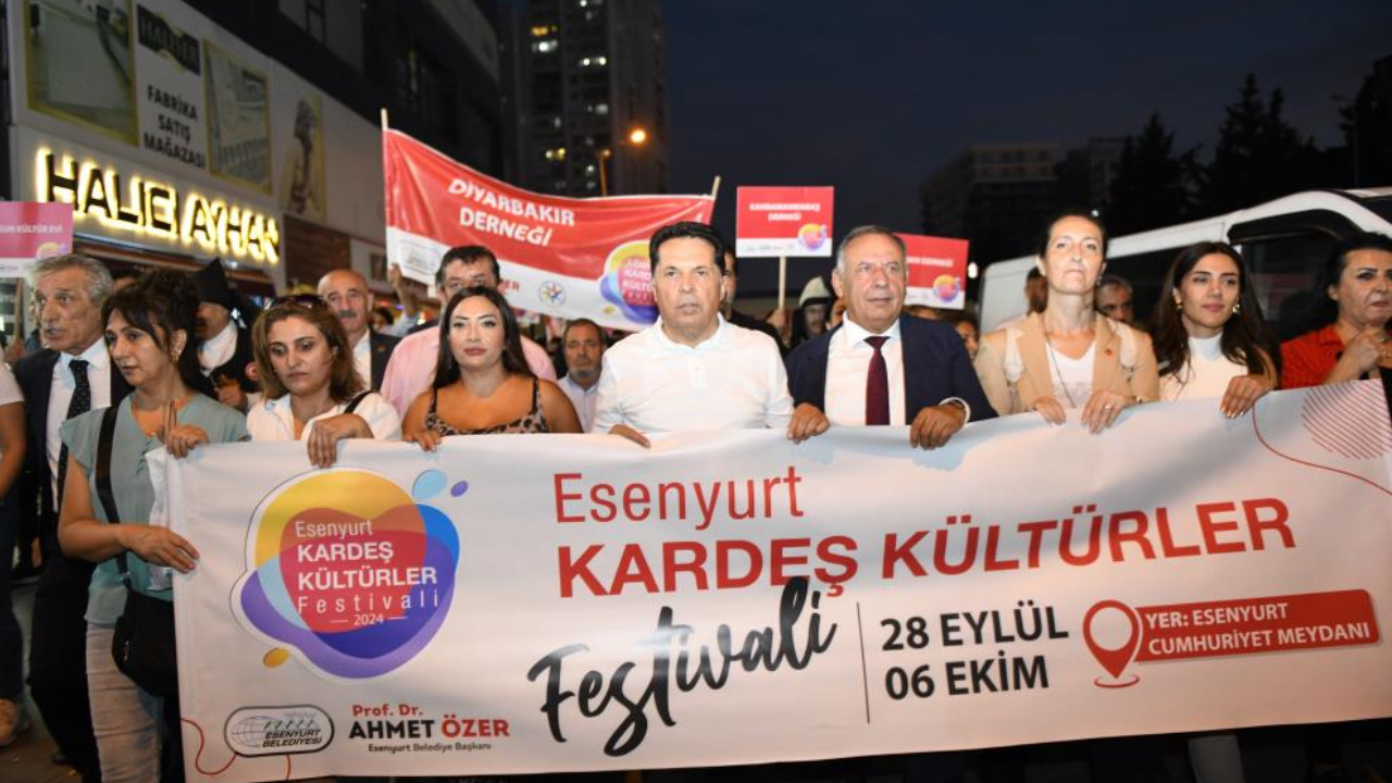 Esenyurt’ta, Kardeş Kültürler Festivali'nin üçüncüsü düzenlendi