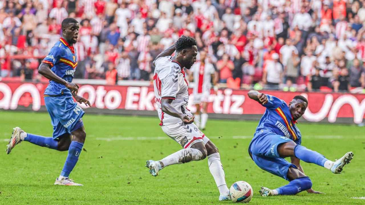 70 dakikayı önde götürdü, ardı ardına yediği gollerle 4-3 kaybetti