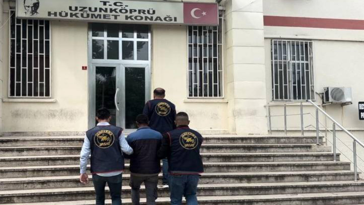 Yurt dışına kaçmak isteyen firari sınırda yakalandı