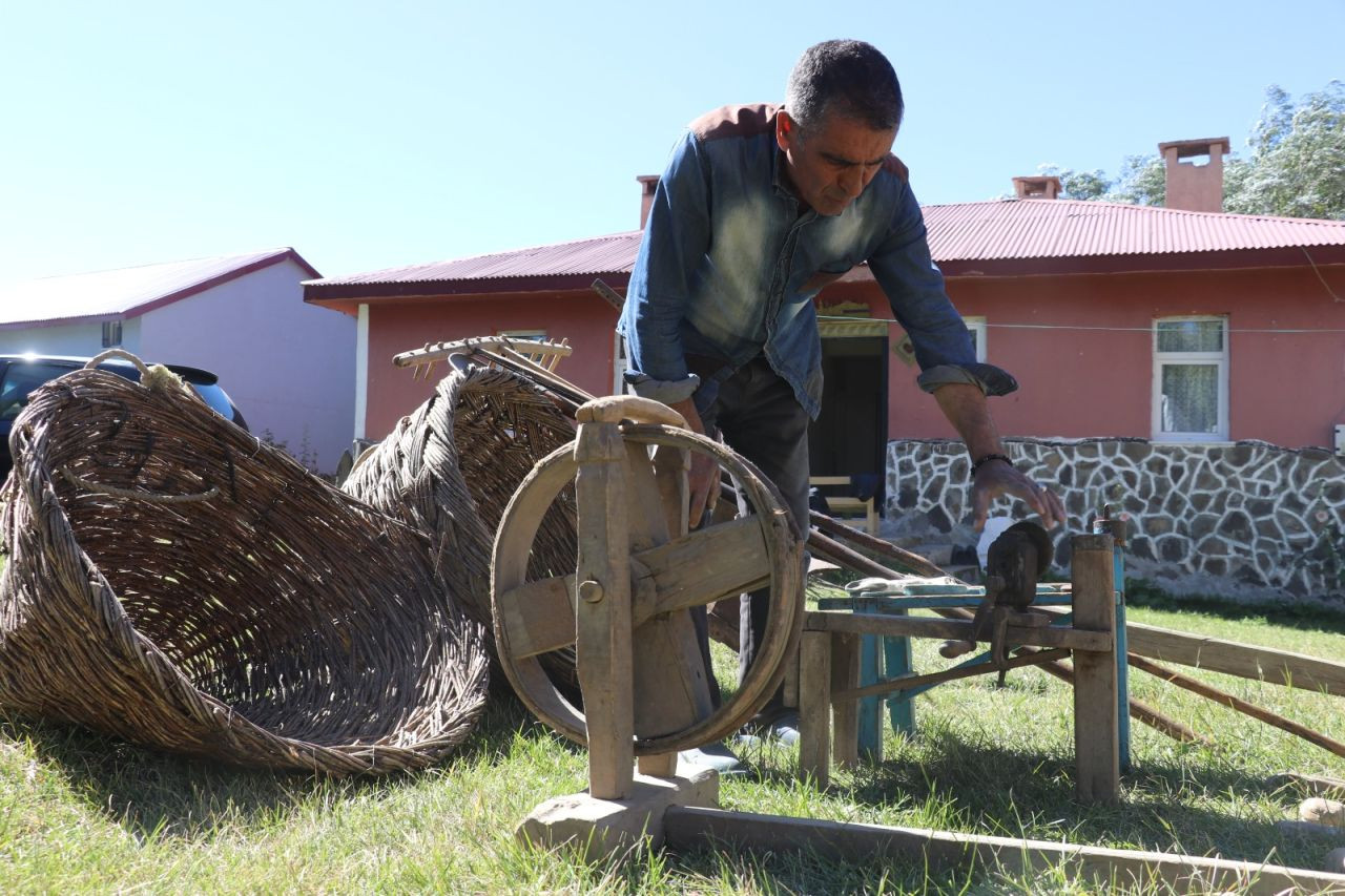 Ağrı'da bir köy müzesi: Çaydanlıklar, sepetler, gaz lambaları - Sayfa 4