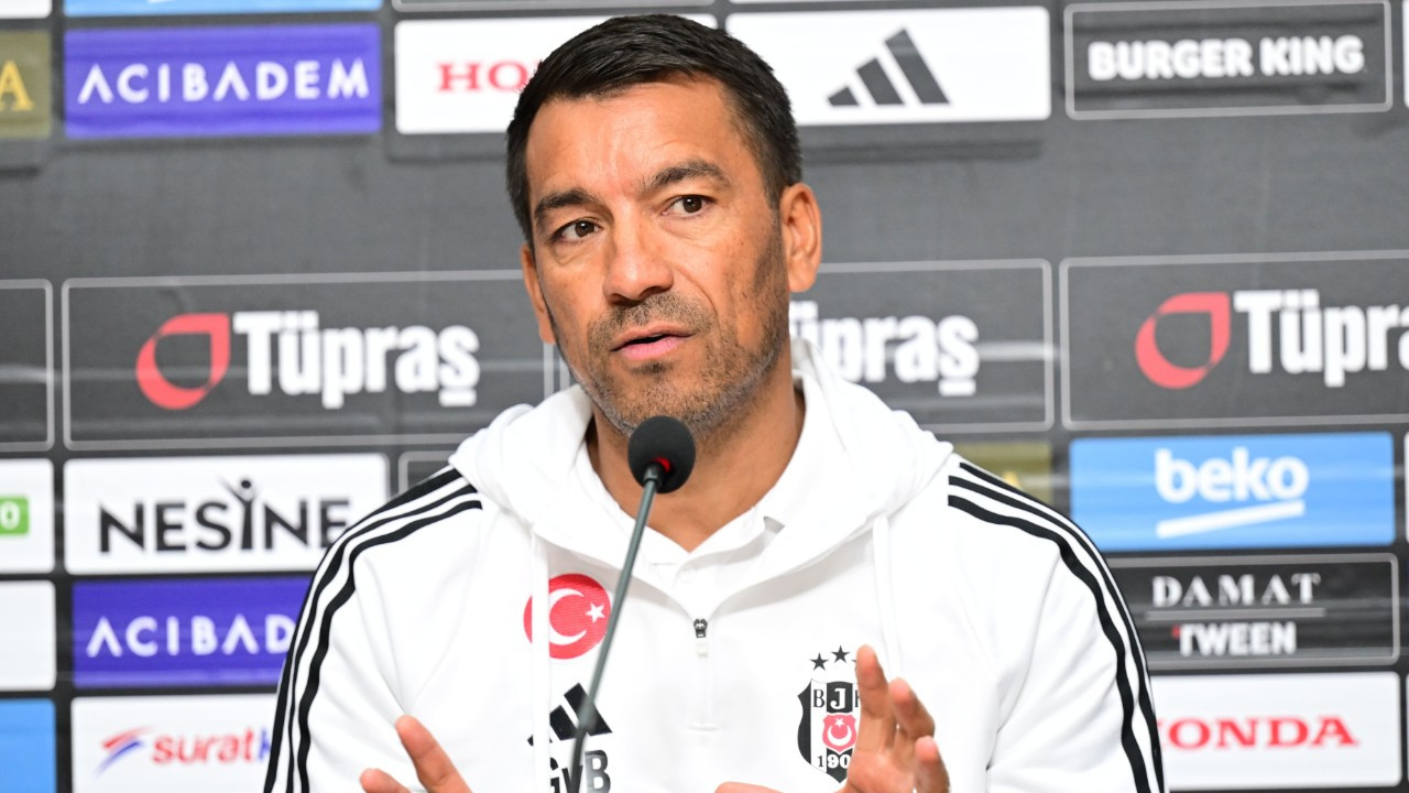 Van Bronckhorst'tan fikstür yanıtı: 'Bunun nasıl olduğunu bilmiyorum'